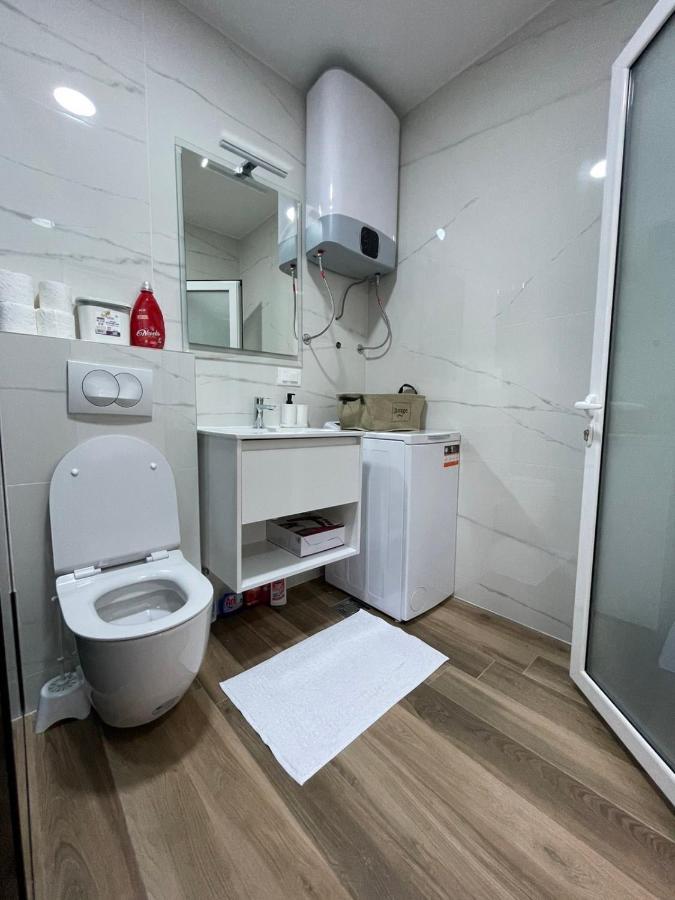 Charm Apartment Petrovac Ngoại thất bức ảnh