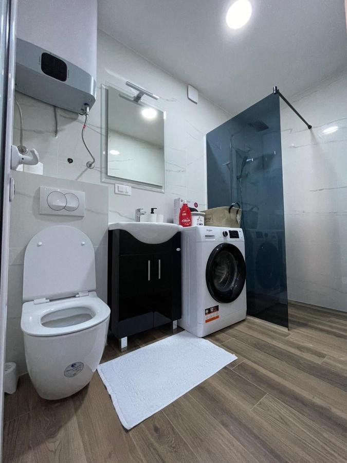 Charm Apartment Petrovac Ngoại thất bức ảnh