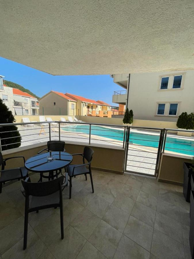 Charm Apartment Petrovac Ngoại thất bức ảnh