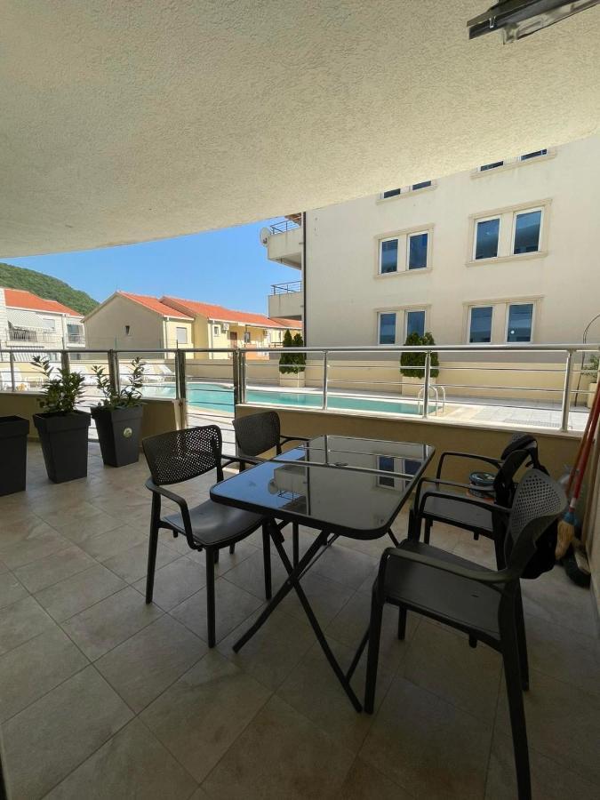 Charm Apartment Petrovac Ngoại thất bức ảnh